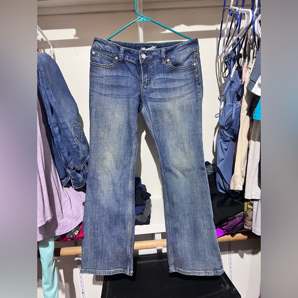 9X30 womens wrangler Jeans
